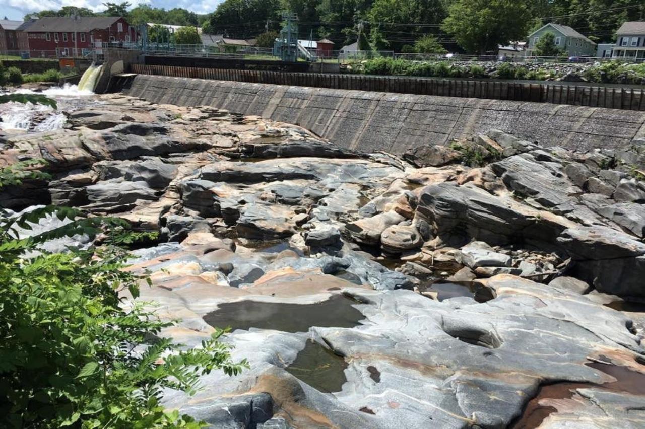 Blooming Inn Shelburne Falls Ngoại thất bức ảnh