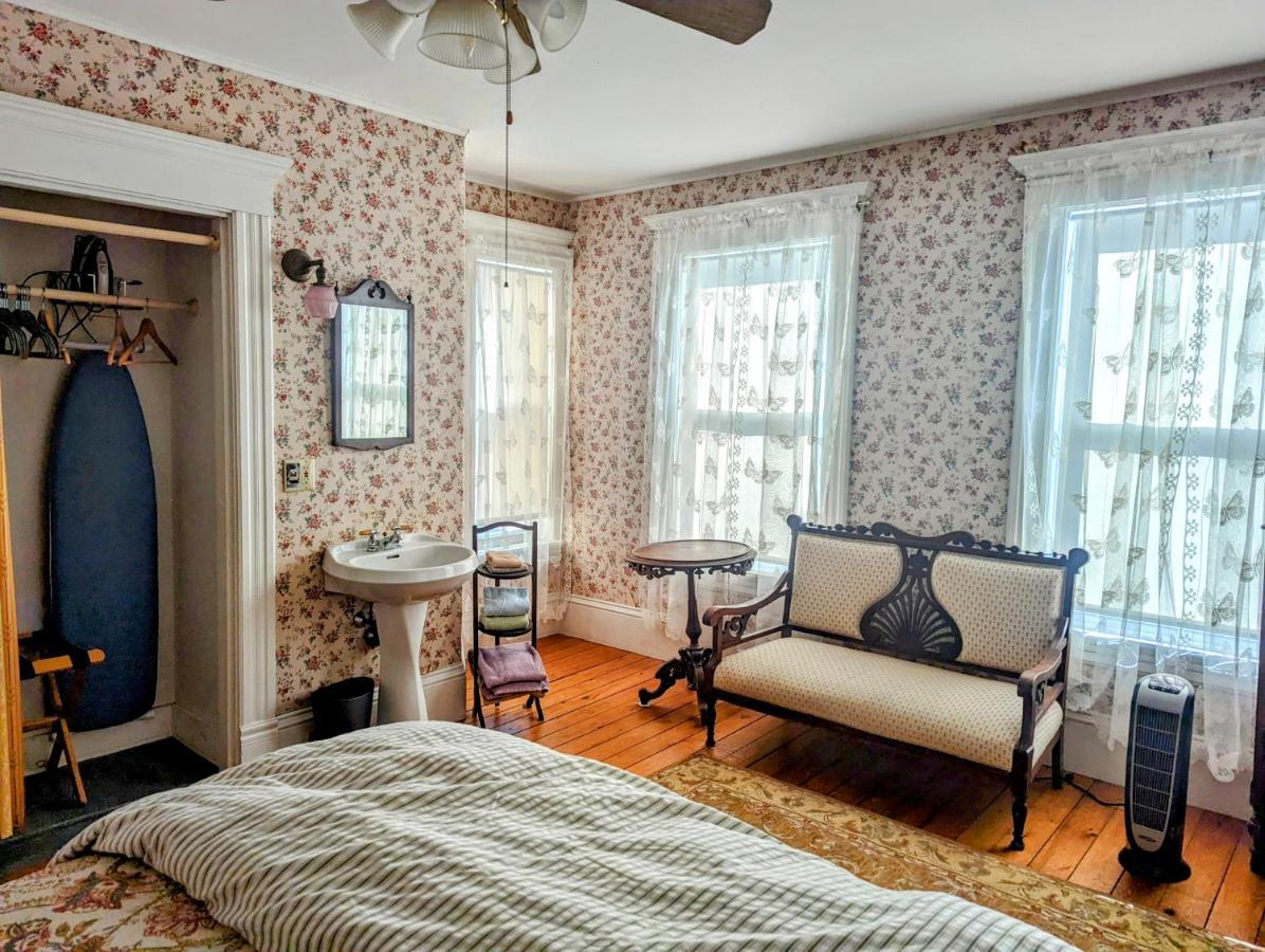 Blooming Inn Shelburne Falls Ngoại thất bức ảnh