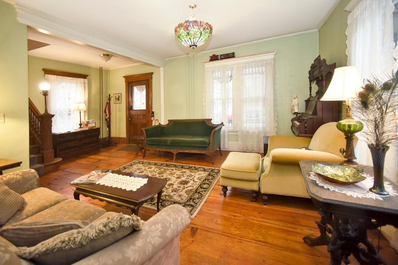 Blooming Inn Shelburne Falls Ngoại thất bức ảnh